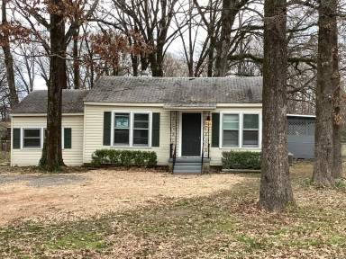 Main picture of 3105 Riviera St