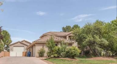 Main picture of 584 W Mariposa Dr