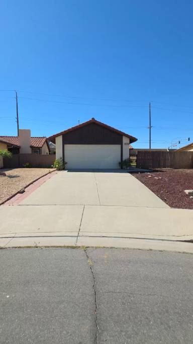 Main picture of 27017 Rangewood St