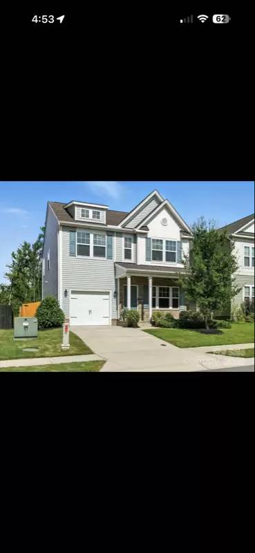 Main picture of 940 Von Buren Blvd