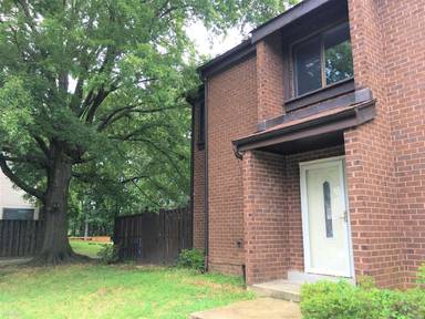 Main picture of 7304 Mandan Rd