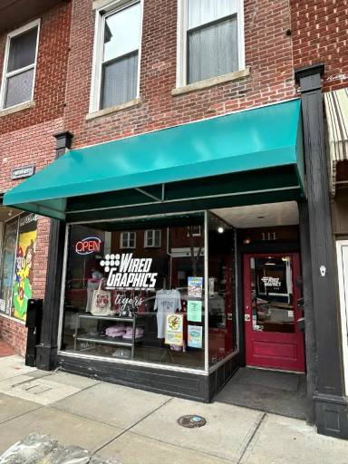 Main picture of 111 N Holden St