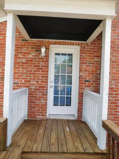 Main picture of 710 W Grubb St