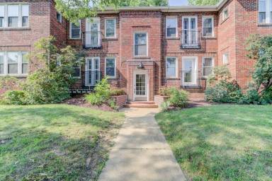Main picture of 7201 Tulane Ave
