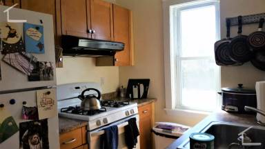 Main picture of 28 Cherry St