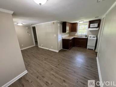 Main picture of 3016B Sigman St