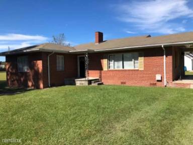 Main picture of 440 Weisenbaker Rd