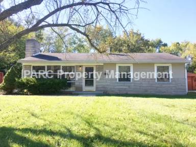 Main picture of 5907 E 44th St