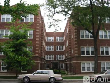 Main picture of 910 Lyman Ave