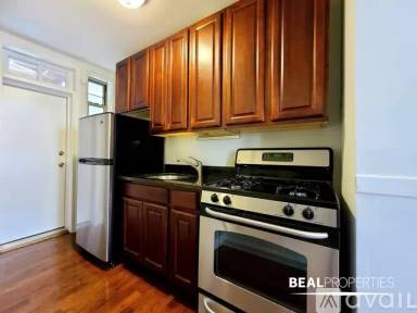 Main picture of 540-48 W Surf St