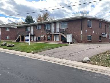 Main picture of 5331 S Delaware St