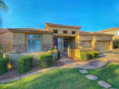 Main picture of 294 W Bluebird Dr