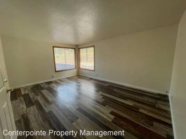 Main picture of 2719 W Lorraine Ave