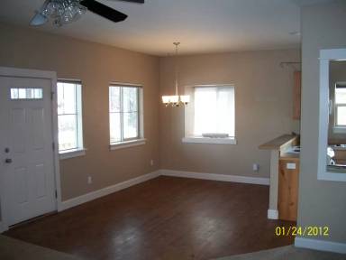 Main picture of 611 N 15th Ave