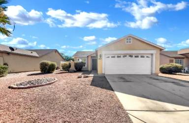 Main picture of 1747 E Sandalwood Rd