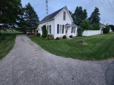 Main picture of 4089 County Road 18