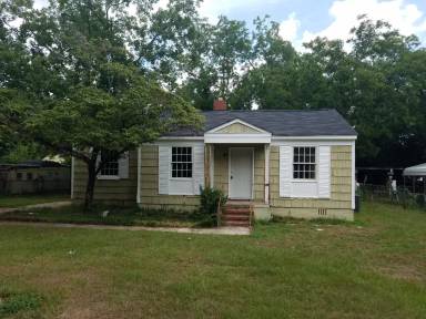 Main picture of 2329 Neal St
