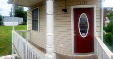 Main picture of 1335 W Clay St