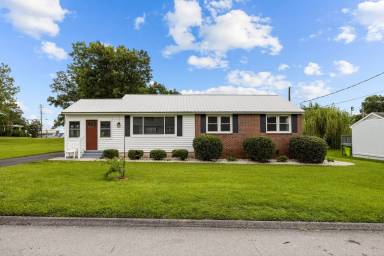 Main picture of 229 S Walnut St