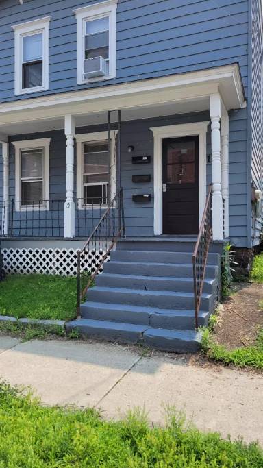 Main picture of 15 Allen St