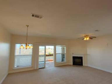 Main picture of 118 Lakeview Dr