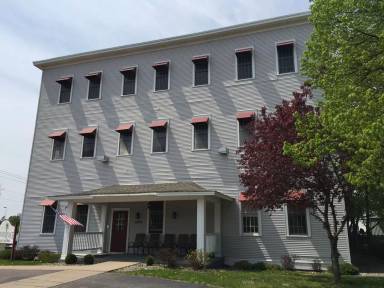 Main picture of 1020 1st St