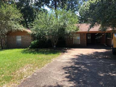 Main picture of 2606 Cedarcrest Dr