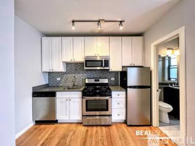 Main picture of 2834 W Palmer St