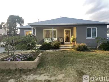 Main picture of 832 Hollowell St