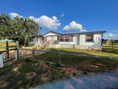 Main picture of 2801 E Lincoln Rd