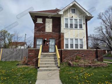 Main picture of 1998 E Grand Blvd