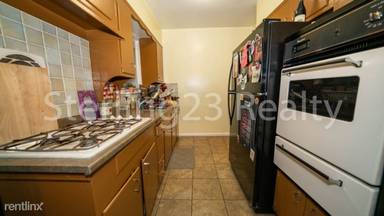 Main picture of 2410 28th St