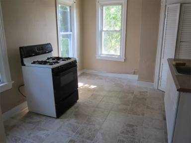 Main picture of 653 2nd St