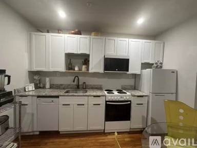 Main picture of 165 4th St