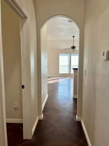 Main picture of 330 Jade Ln