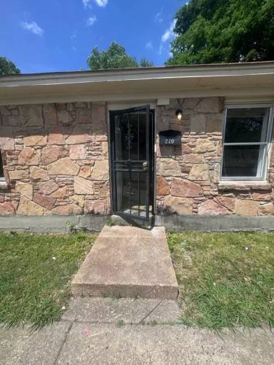 Main picture of 220 Mill Ave