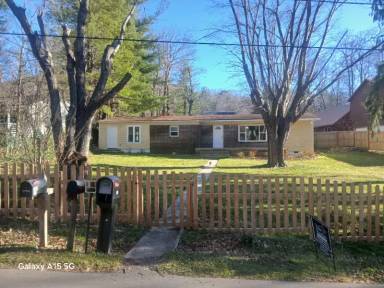 Main picture of 230 Northwest Ave
