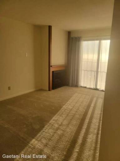 Main picture of 98 Parkridge Dr