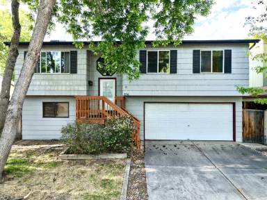 Main picture of 2710 Cherly St