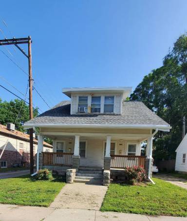 Main picture of 1530 Rose St