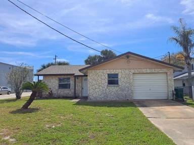 Main picture of 841 E 23rd Ave