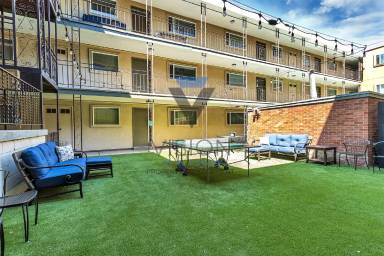 Main picture of 185 E 300 N