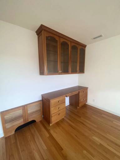 Main picture of 2649 Polk St