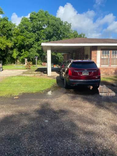 Main picture of 3539 Oliver St