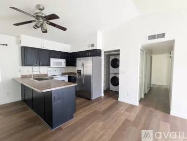 Main picture of 3312 S Parkside Dr