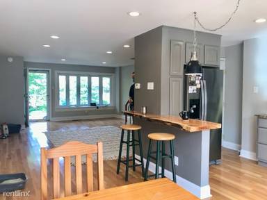 Main picture of 5405 Vicaris St