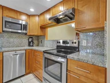 Main picture of 158 Lakeview Dr