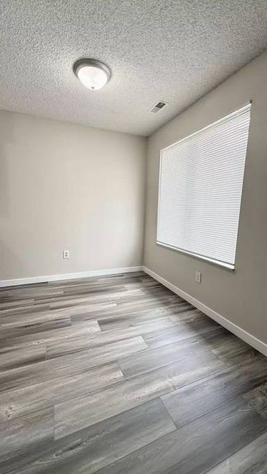 Main picture of 2845 Hearthwood Ln