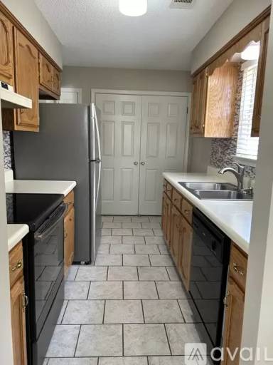 Main picture of 8515 Highland Glen Cir N