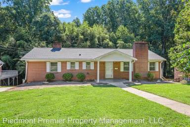 Main picture of 1335 Pinebluff Rd